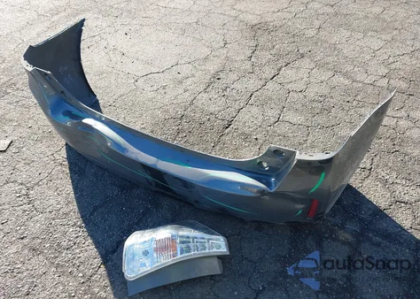 2013 Toyota Prius V Five z USA, uszkodzony, nr VIN JTDZN3EU6D3283398